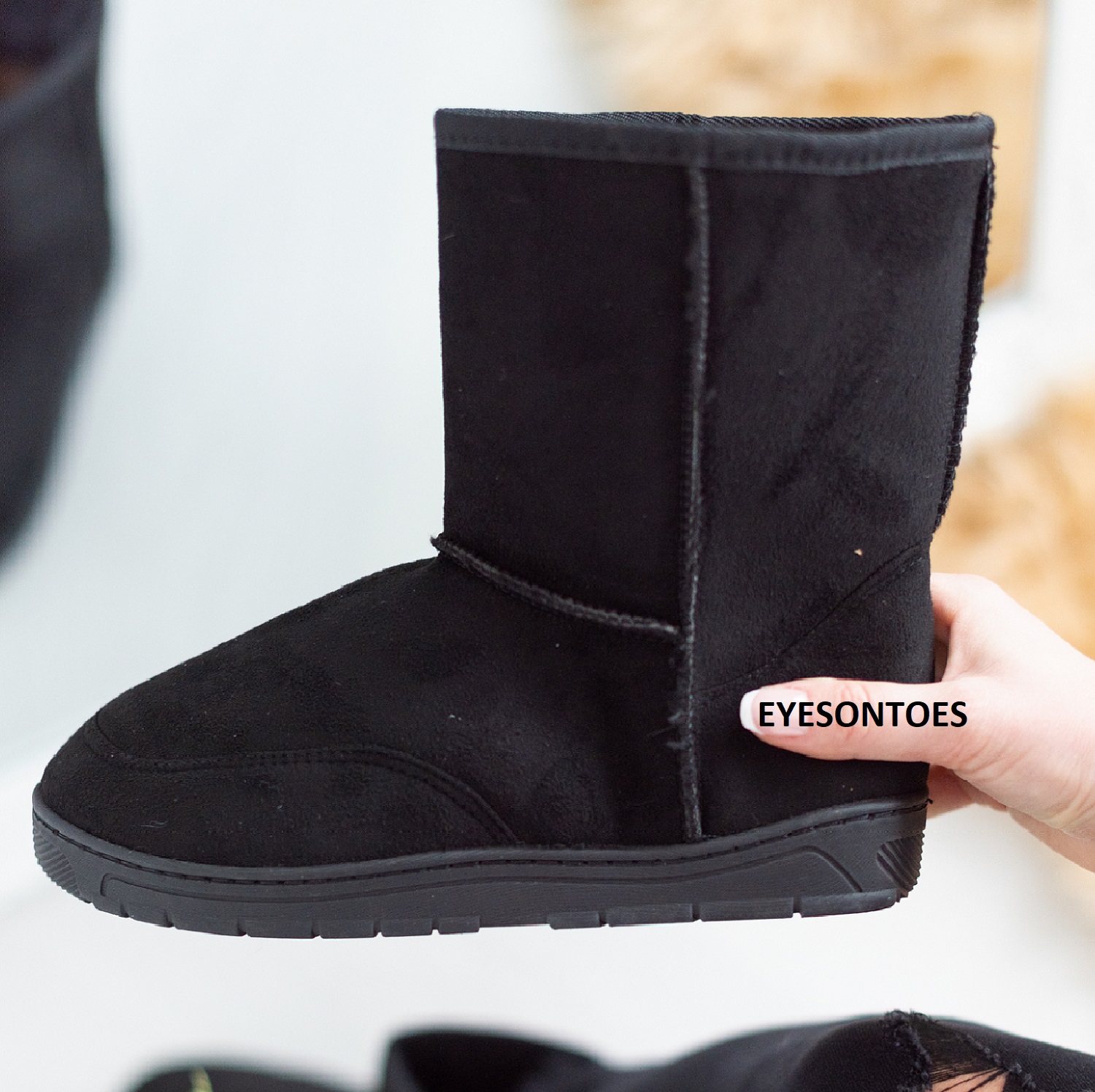 snow boots grip sole